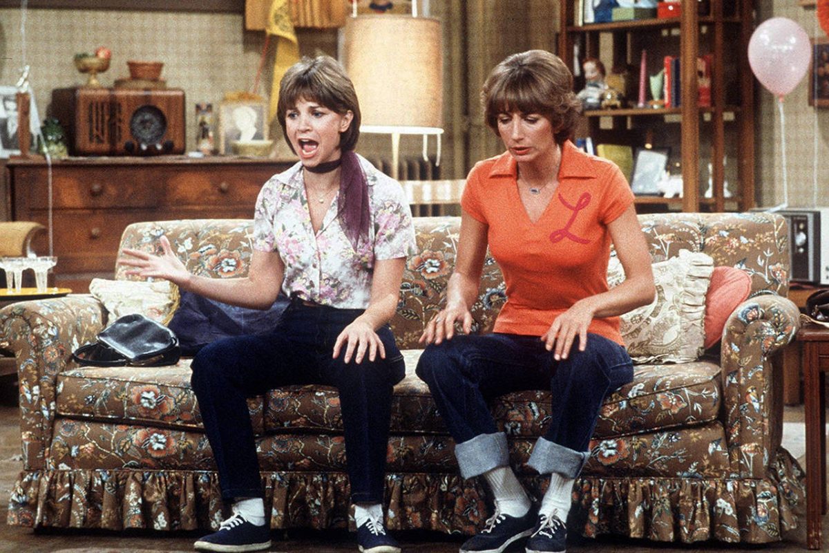 laverne and shirley living room